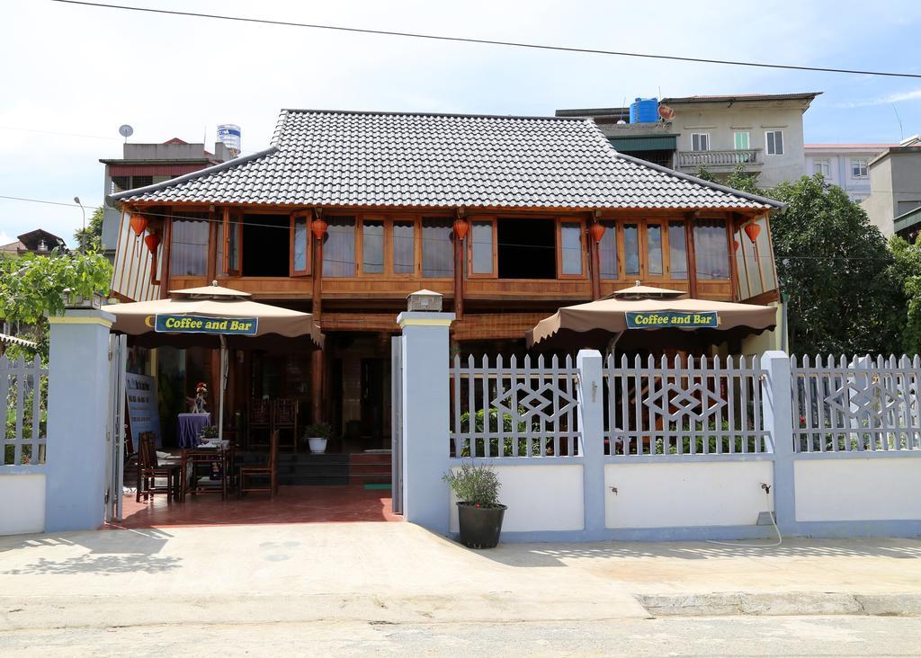 Bac Ha Lake View Hotel Exterior photo